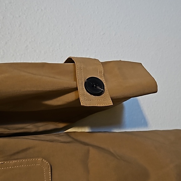 Lars Amadeus trench coat NWT sz. L two front flap pockets non wrinkle - Picture 4 of 7